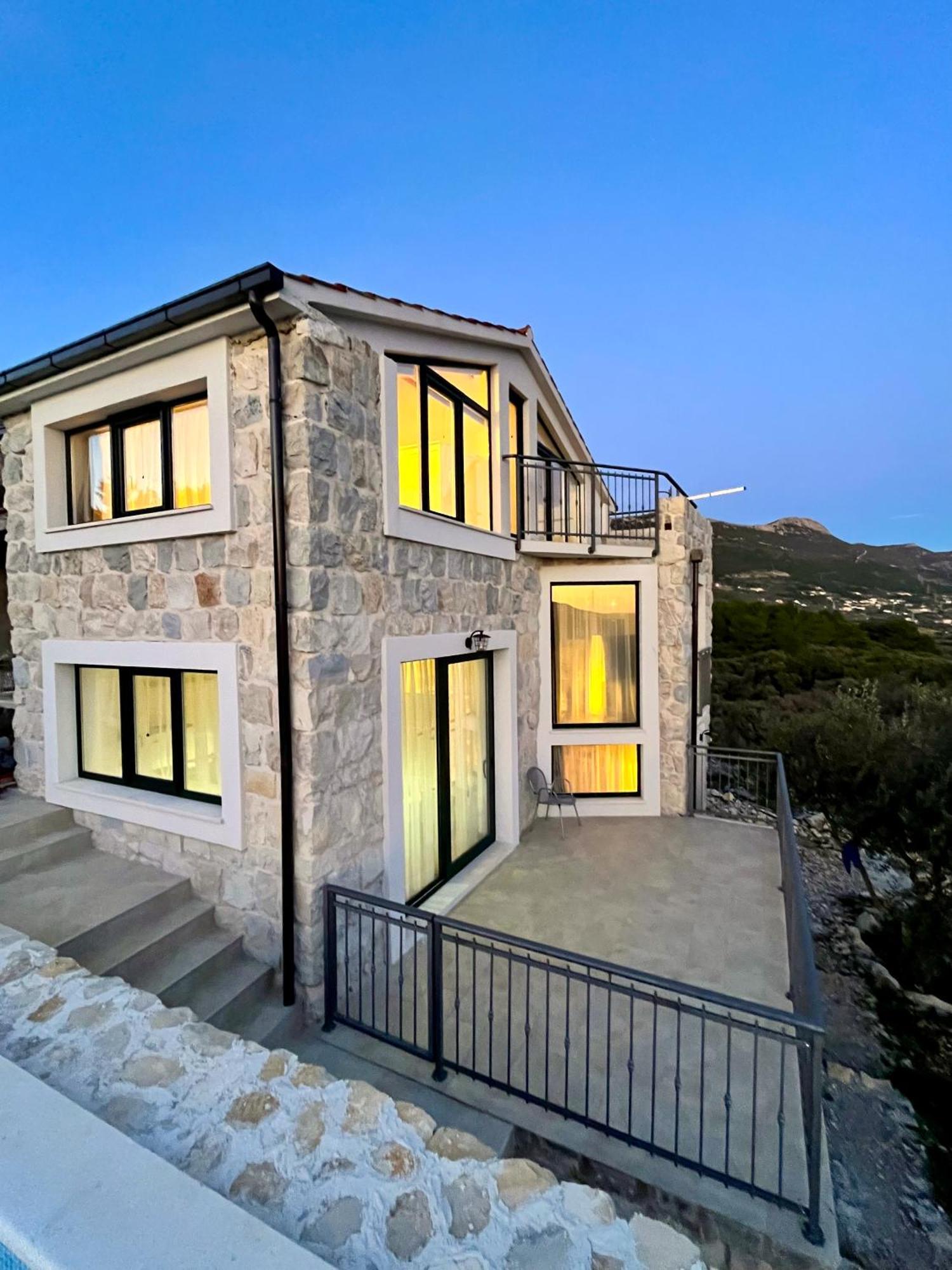 Villa Bepina, Surrounded By Sea, Olive, Vineyard Kaštel Novi Exterior foto