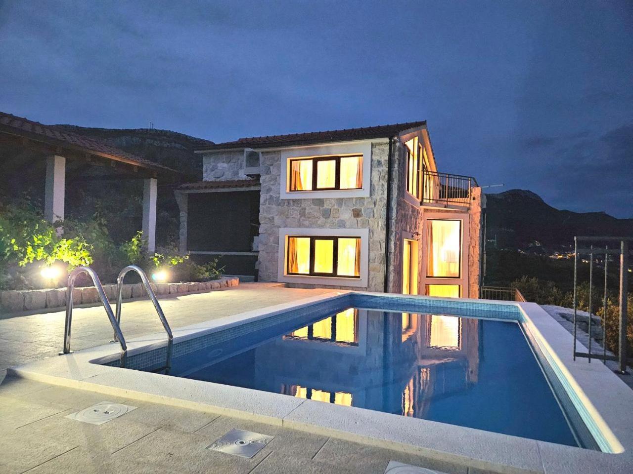 Villa Bepina, Surrounded By Sea, Olive, Vineyard Kaštel Novi Exterior foto