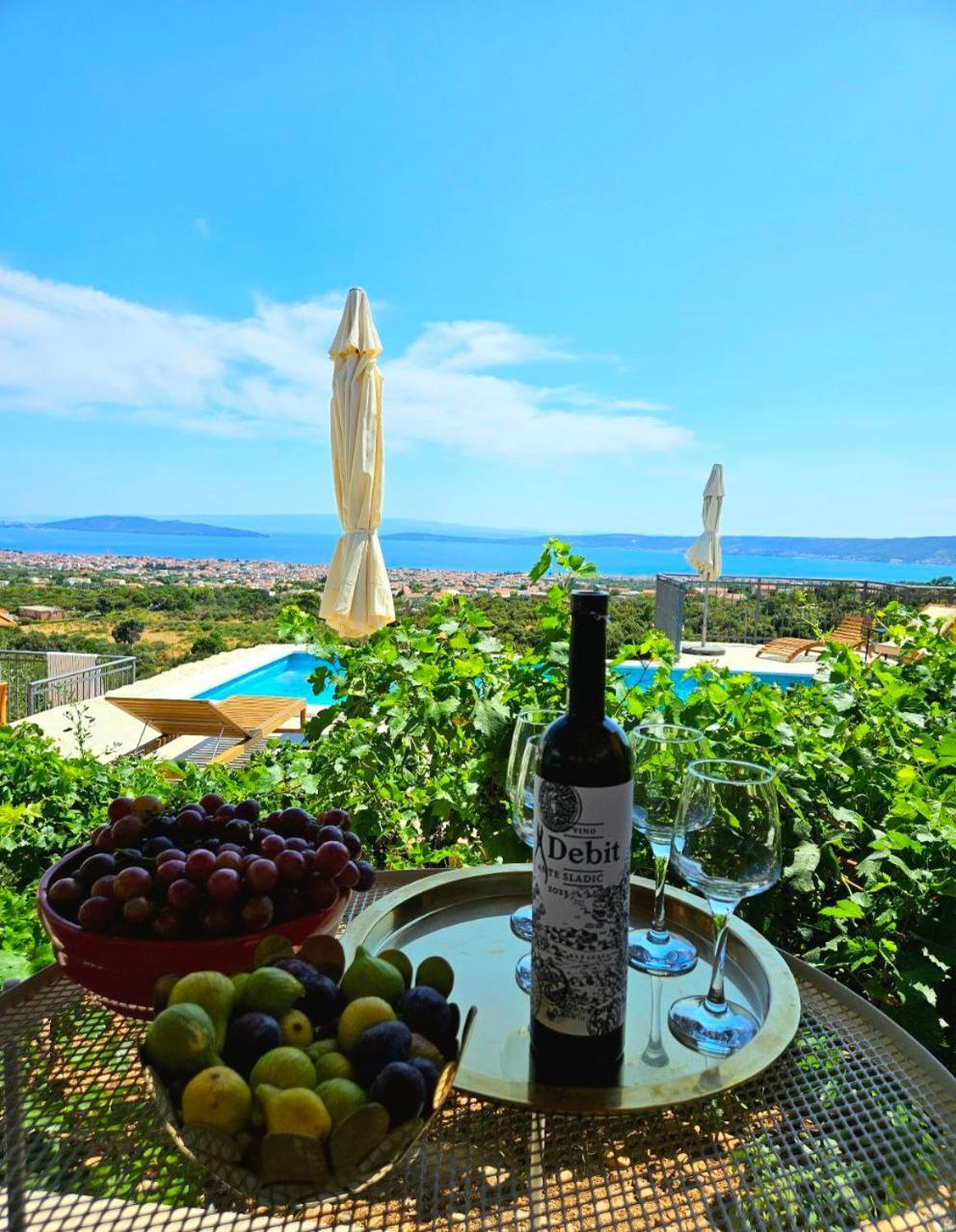 Villa Bepina, Surrounded By Sea, Olive, Vineyard Kaštel Novi Exterior foto